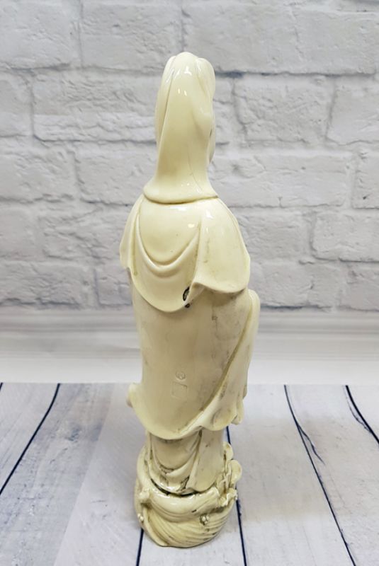 Estatua China Blanca - Porcelana Dehua - Diosa guanin 4