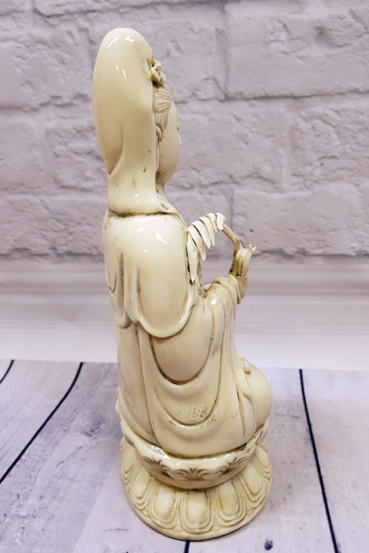Estatua China Blanca - Porcelana Dehua - Posición de meditación diosa 4