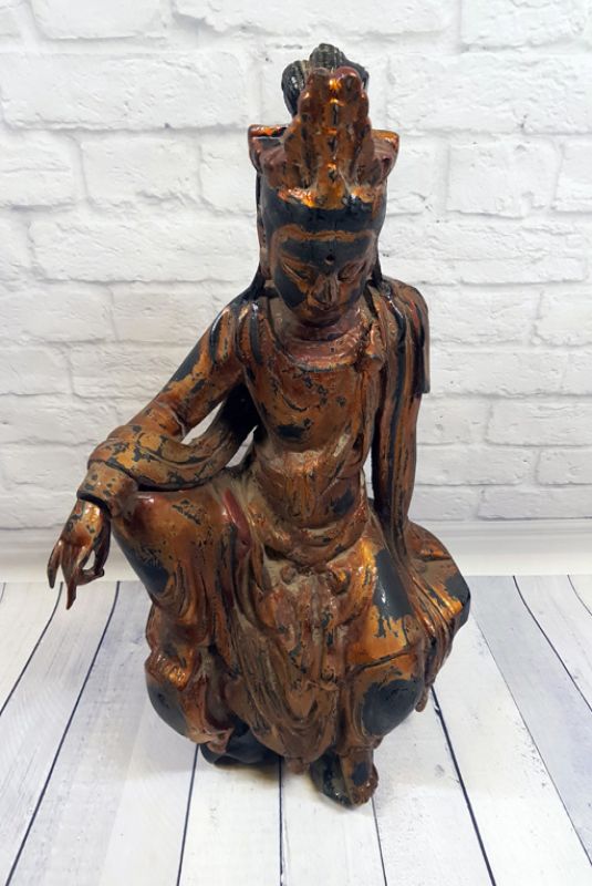Estatua China de Madera - Laca - Guan Yin 3