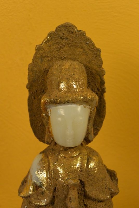 Estatua de jade Guanyin chino 2