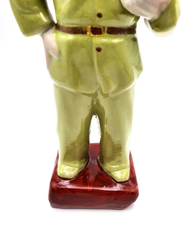Estatua de porcelana - Revolución Cultural China - El militar 3