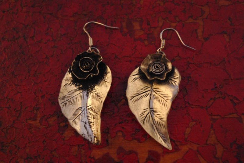 Click thumbnail to enlarge and hover over the picture to zoom Ethnic Earrings Flower 2