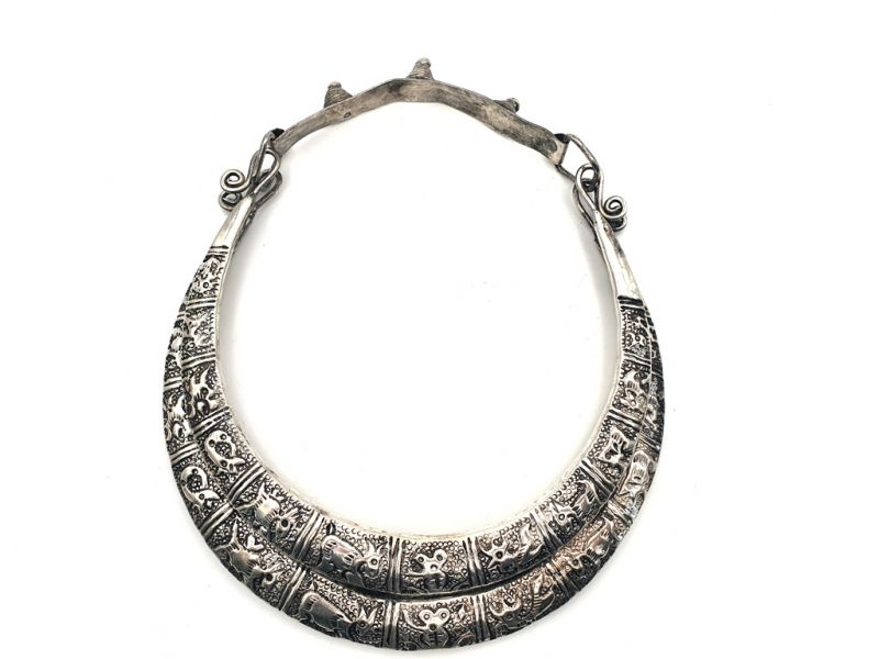 Ethnic Jewelry 2 graved rings torque 2