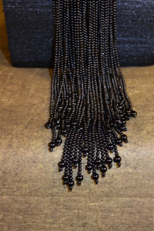 Ethnic Schmuckkreationen Alte Jade und Onyx 4