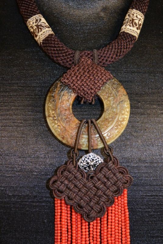 Ethnic Schmuckkreationen Alte Jade und Rote Koralle 2