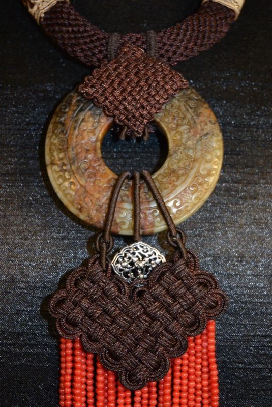 Ethnic Schmuckkreationen Alte Jade und Rote Koralle 5