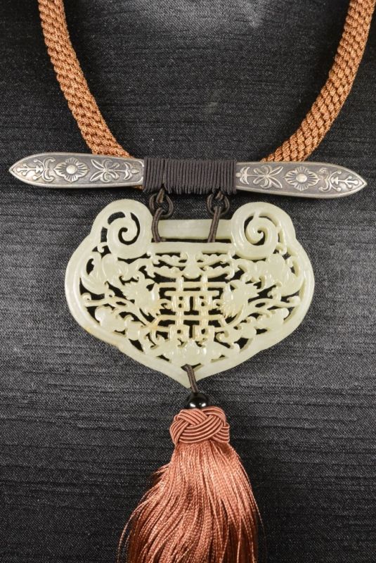 Ethnic Schmuckkreationen Jade und Seide 3