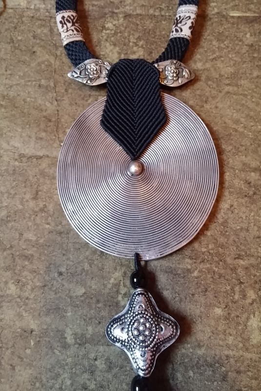 Ethnic Schmuckkreationen Kreis Miao 3