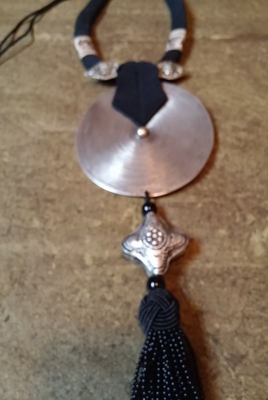 Ethnic Schmuckkreationen Kreis Miao 5
