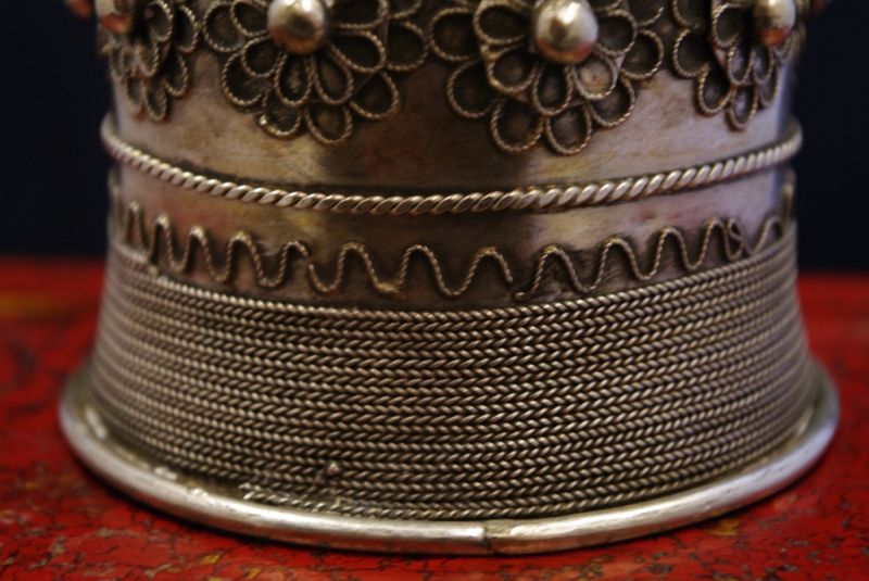 Ethnische Armbänder mit Blumen geschmückt 4