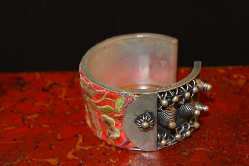 Ethnische Armbänder Stoff mit Blumen Rot 3
