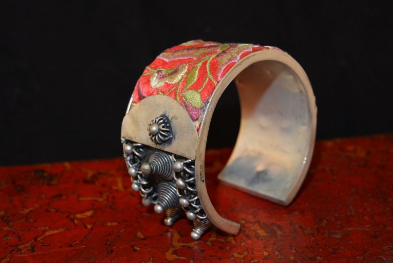 Ethnische Armbänder Stoff mit Blumen Rot 4