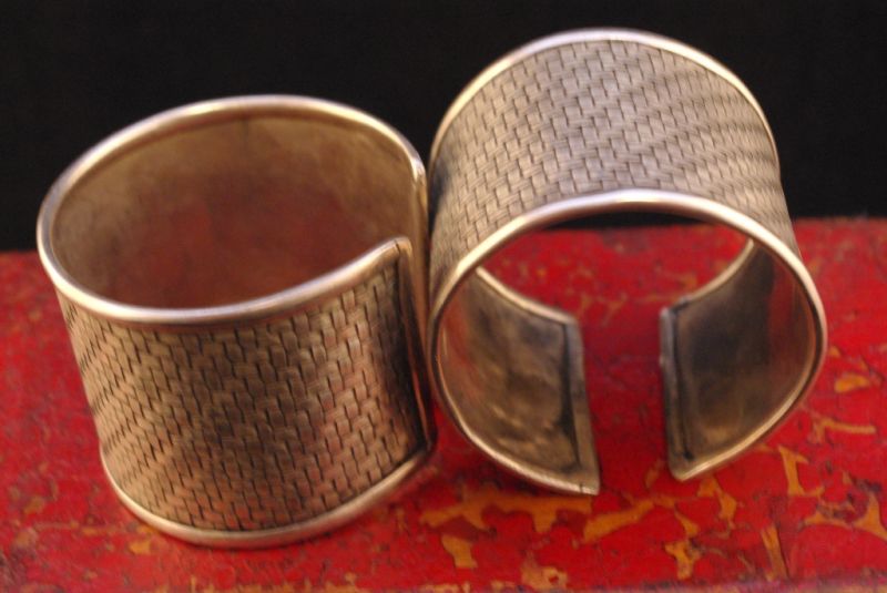 Ethnische Armbänder der Miao 5