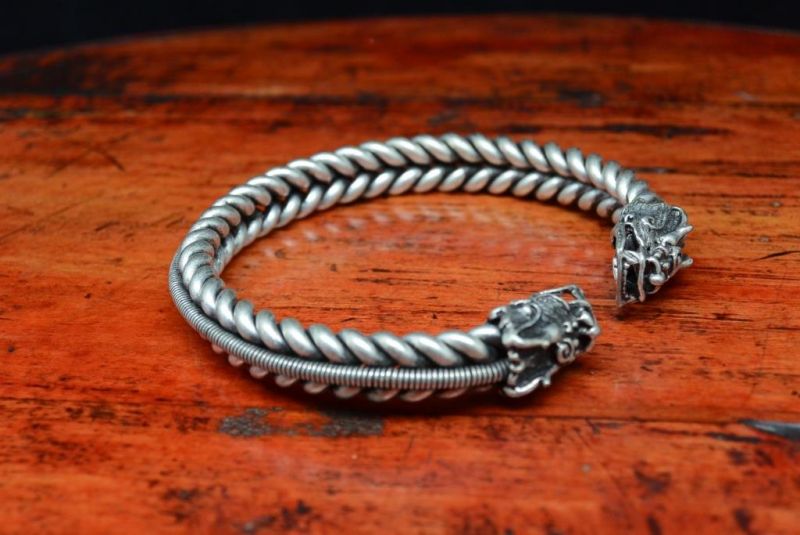 Ethnische geflochtenes Armband - Drachen 2