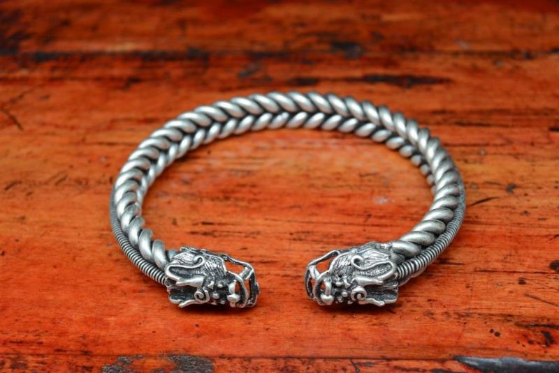 Ethnische geflochtenes Armband - Drachen 3