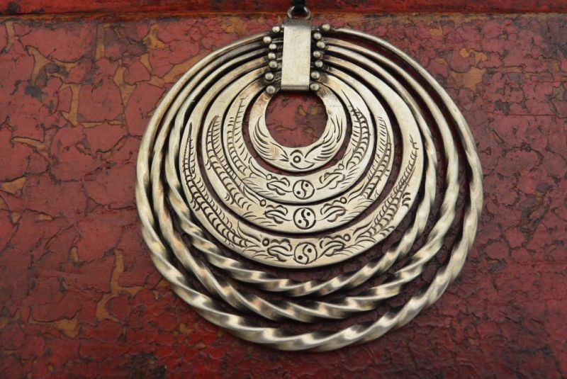 Ethnische Halskette 7 Spiralen Ying und Yang 4