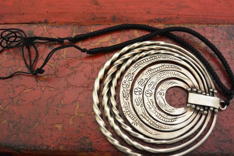 Ethnische Halskette 7 Spiralen Ying und Yang 5