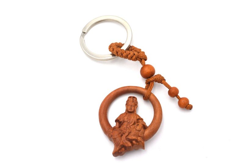 Feng Shui Keyring in wood - Goddess Guanyin 1