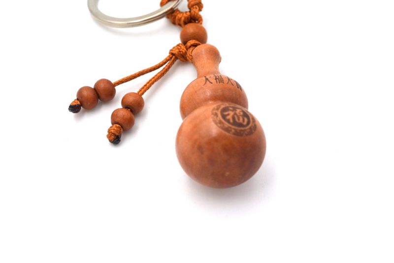 Feng Shui Keyring in wood - Gourd Wu Lou 2