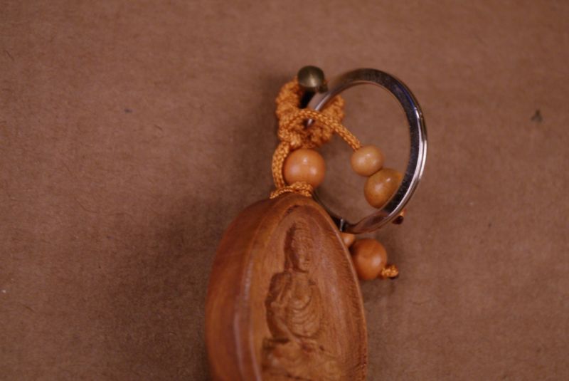 Feng Shui Schlüsselanhänger aus Holz Buddha 3