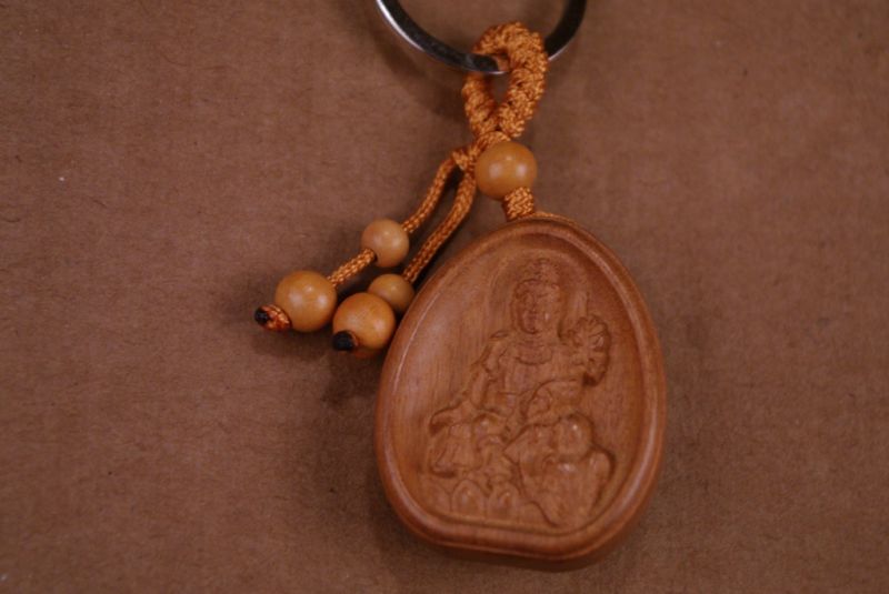Feng Shui Schlüsselanhänger aus Holz GuanYin 3