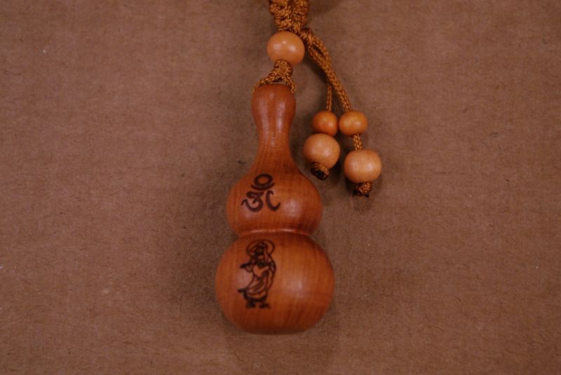 Feng Shui Schlüsselanhänger aus Holz WuLou 3