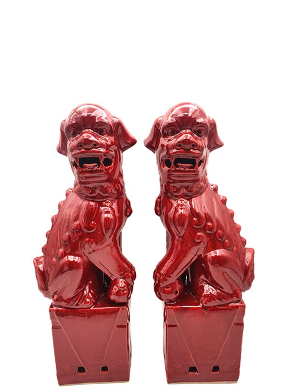Fu Dog pair in porcelain Red China 1