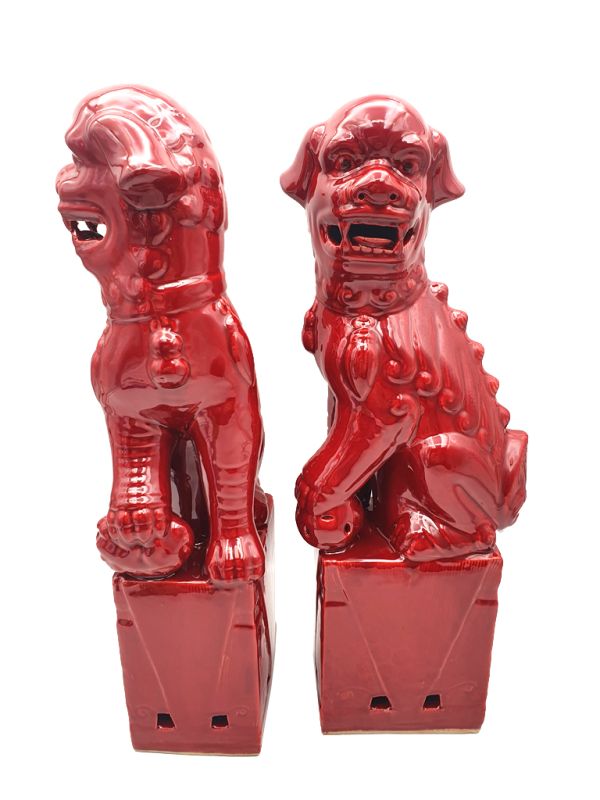 Fu Dog pair in porcelain Red China 2