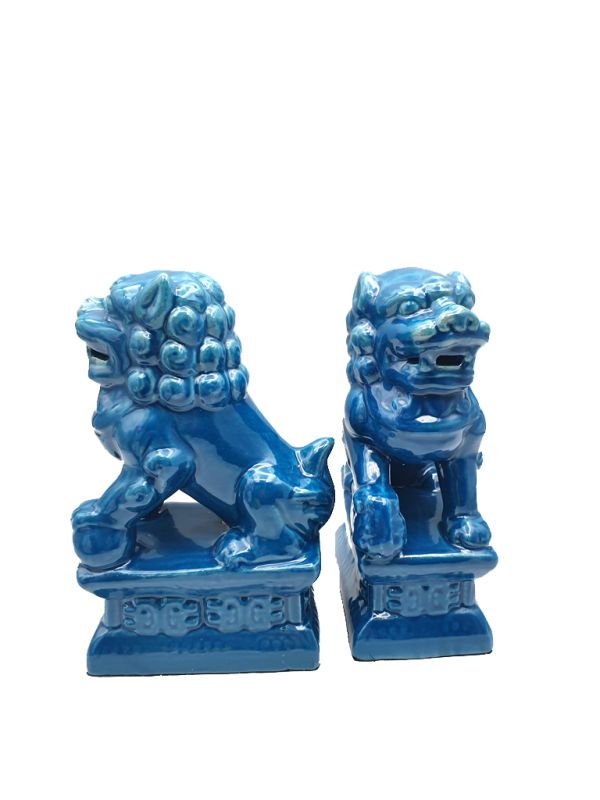 Fu Dog pair in porcelain Sky blue 2