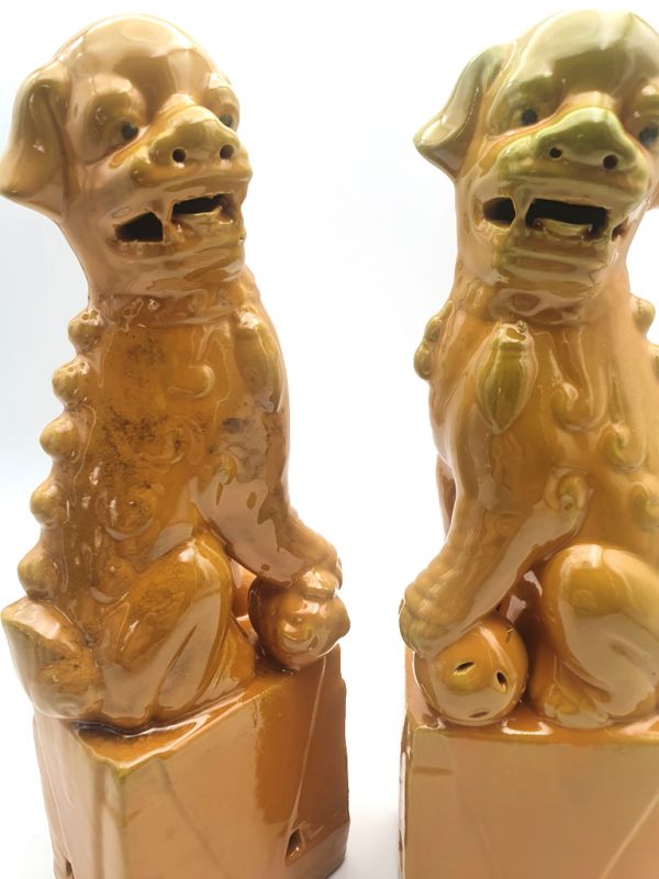 Fu Dog pair in porcelain Yellow 3