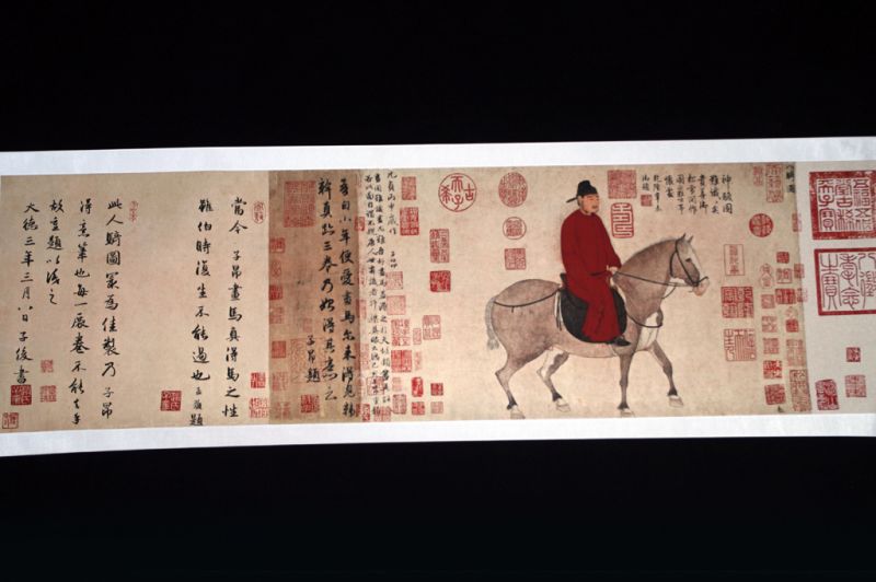 Gemälde auf Chinesischer Rolle Alltagsszenen- Mann, der ein Pferd reitet - Zhao Mengfu 2