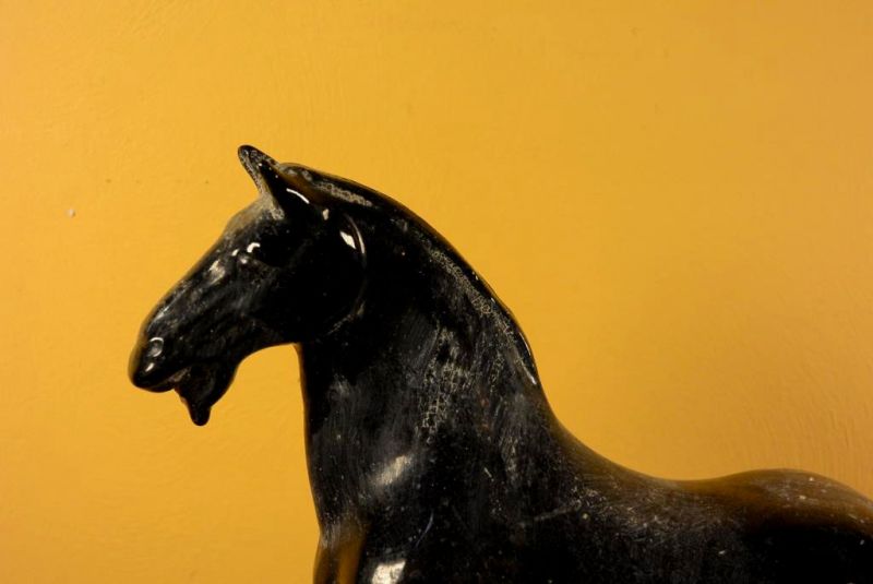 Glasiertes Terrakotta Tang Pferd - Statue - Schwarz 2