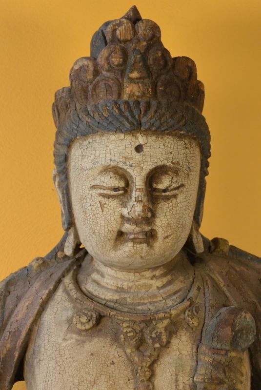 Große asiatische hölzerne Statue Bodhisattva 2
