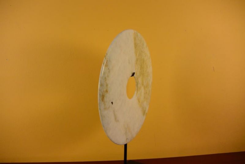 Große Bi-Scheibe aus Jade 30cm4
