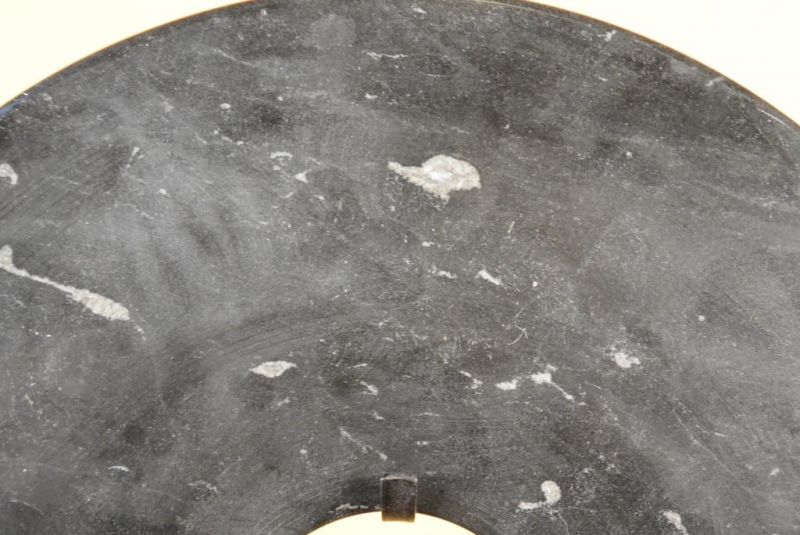 Große Bi-Scheibe aus Jade 30cm Schwarz 4