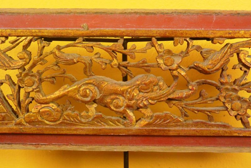 Grosse Chinesische Schnitzereien Rot und Gold 1 2
