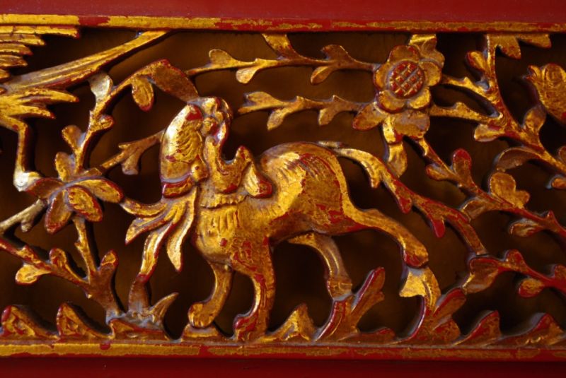 Große Chinesische Schnitzereien Rot und Gold 2 4
