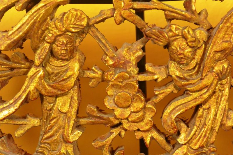 Grosse Chinesische Schnitzereien Rot und Gold 3 4