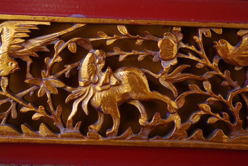 Große Chinesische Schnitzereien Rot und Gold 4 4