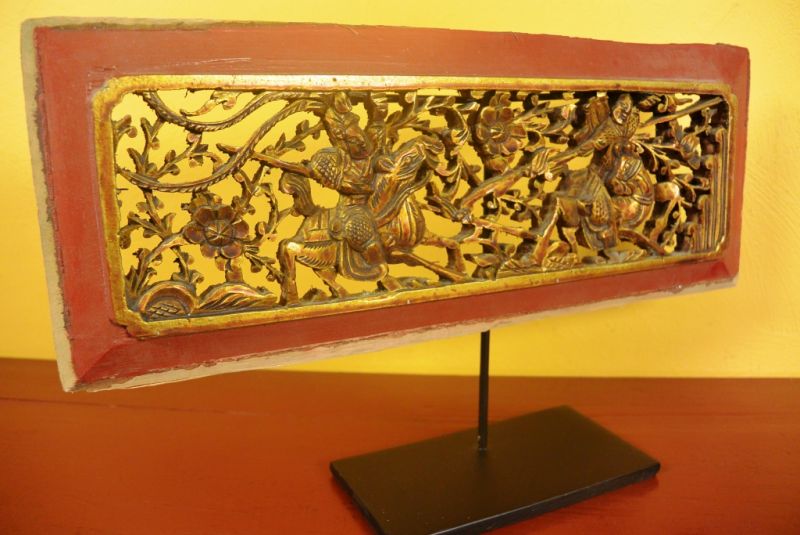 Grosse Chinesische Schnitzereien Rot und Gold 7 5