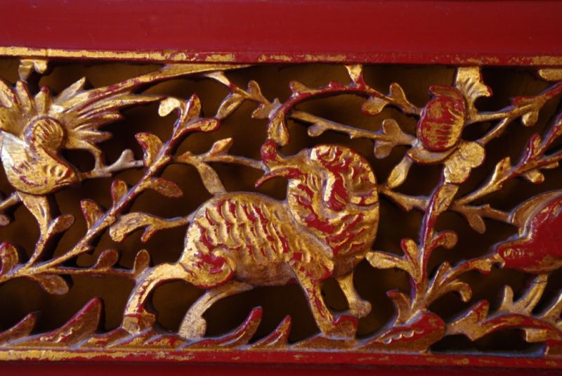 Grosse Chinesische Schnitzereien Rot und Gold 5