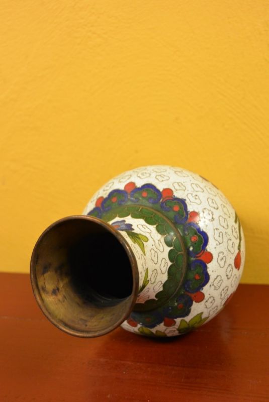 Große Chinesische Vase in Cloisonné Weiß Blumen 4