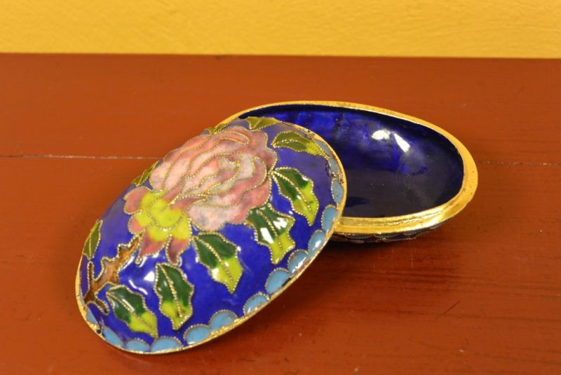 Grosse Cloisonne-Dose Blau Blumen 4