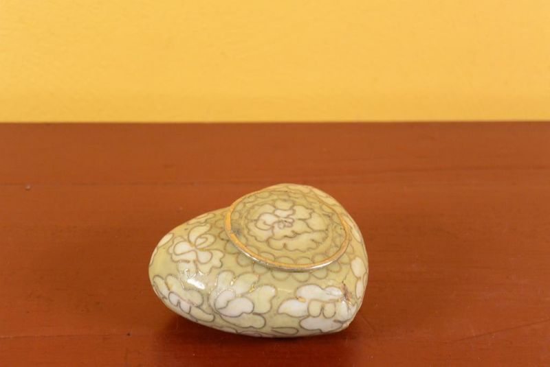 Große Cloisonne-Dose - Elfenbein Herz 3