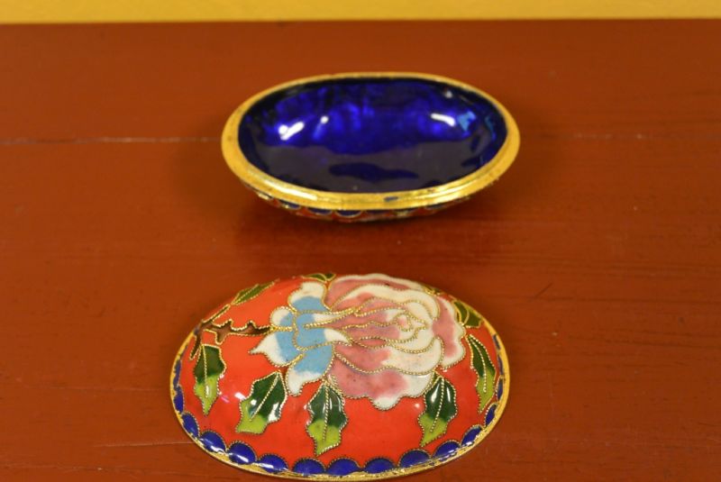 Grosse Cloisonne-Dose Red Blumen 5