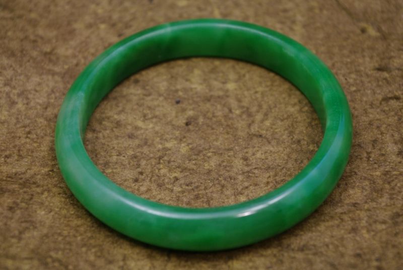 Grosse grüne Jade Armreif6 5cm 2