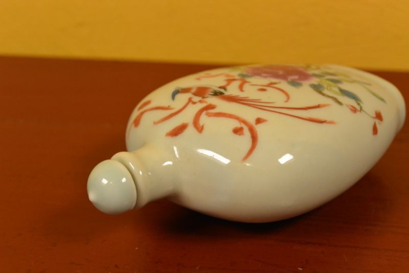 Große Porzellan Schnupftabakflasche Vogel Blumen 4