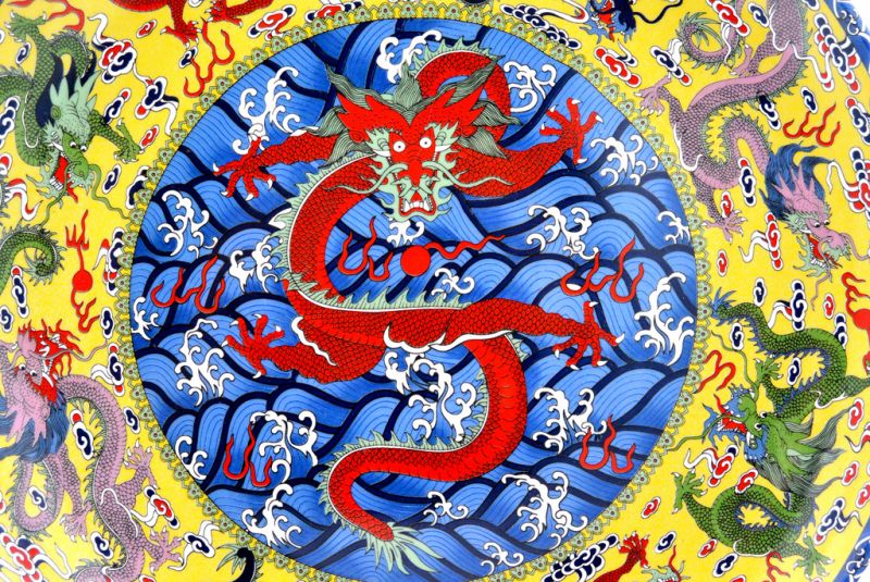 Großer Chinesischer Porzellanteller 33cm - Der rote Drache 3