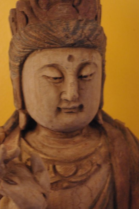 Guanyin Holzstatue Polychrome 3