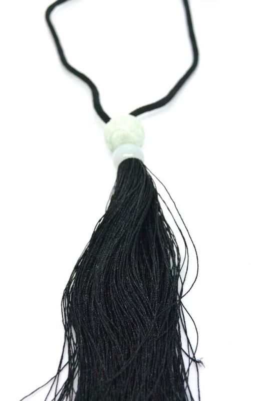 Halskette Anhänger Jade Stein Ball und Pompon 2